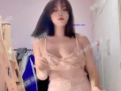 3037 Dance Masturbator Take off while dancing and expose naked back cat